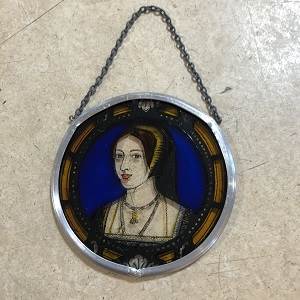 Anne Boleyn Roundelette